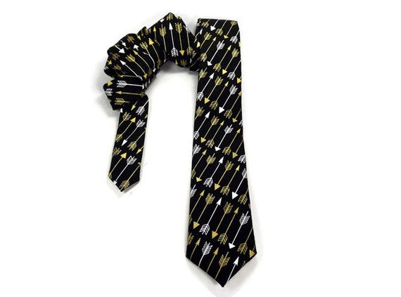 arrow black tie