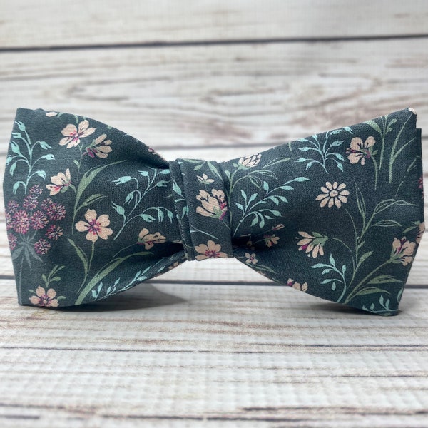 Pink grey floral bowtie, calico bowtie, tiny flower bowtie, wedding bowtie, grey purple bowtie, grey floral bowtie