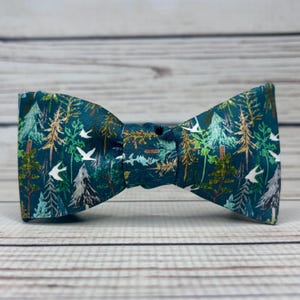Evergreen forest bowtie, woodland bowtie, watercolor trees, Pacific Northwest accessory, bird silhouette, woodsman gift, nature lover bowtie
