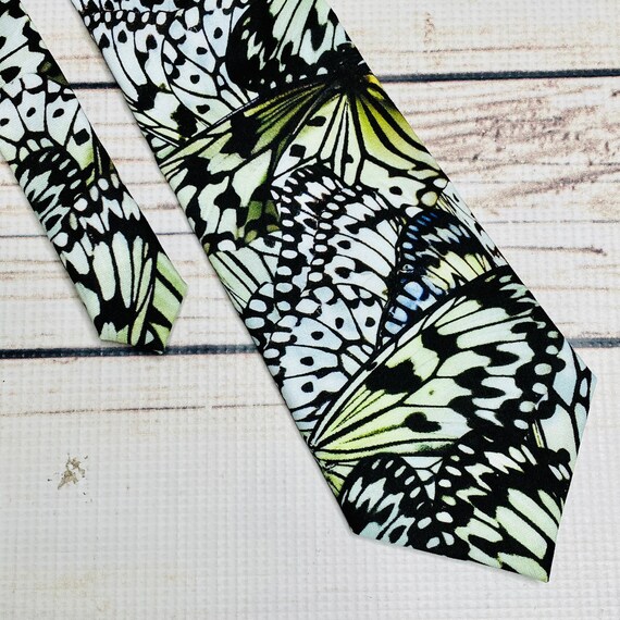 butterfly necktie