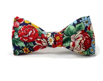 Bold floral bowtie, Red carnation bowtie, Yellow floral bowtie, daffodil bowtie, flower garden bowtie, flower bowtie, large print floral