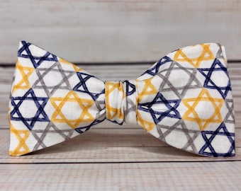 Star of David bowtie, Hanukkah bowtie, Jewish gift, Chanukah acccessory, navy blue, grey, yellow, cream background, self tie or pre-tied