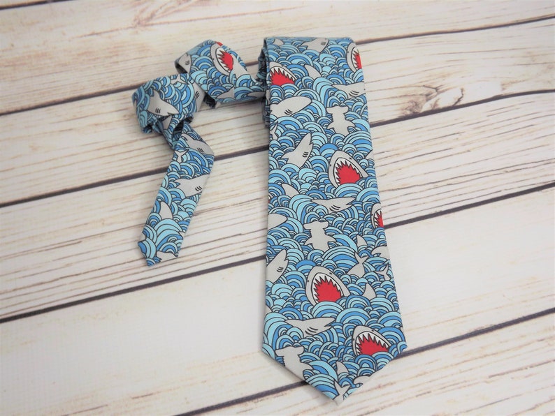 mens shark tie