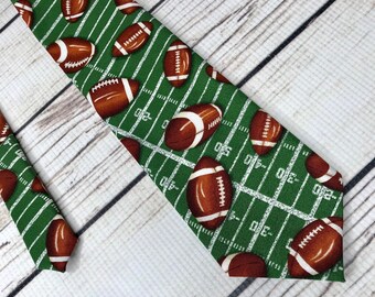 Cravatta da calcio, Cravatta da calcio, Cravatta sportiva, Cravatta da gioco, Accessorio da calcio, Gioco sportivo, Regalo sportivo per lui, Regalo di calcio, Linea di yard