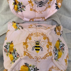 Bees and Floral / Food Bowl Cozy/ Microwavable