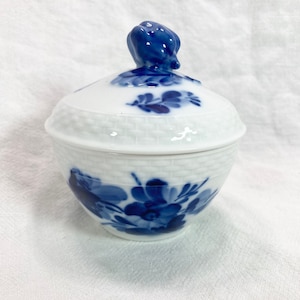 Royal Copenhagen Blue Braided Flower Sugar Bowl Trinket Box, Blue and White China Denmark