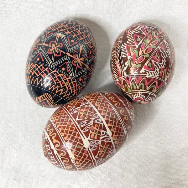 Hand painted Wooden Eggs, Ukranian Pysanky style Hand Decorated Vintage Pysanka Easter Decoration