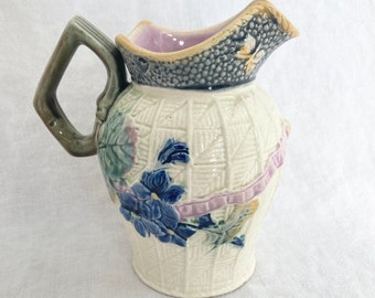 Majolica kruik, violet patroon aardewerk, creamer antiek Engels registratieteken op keramische kruik 6,5" hoog