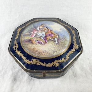 7&quot; Large Sevres Style Porcelain Box, AS IS HINGE, Made for Ovington Bros. Handpainted Artist Signed Gilles