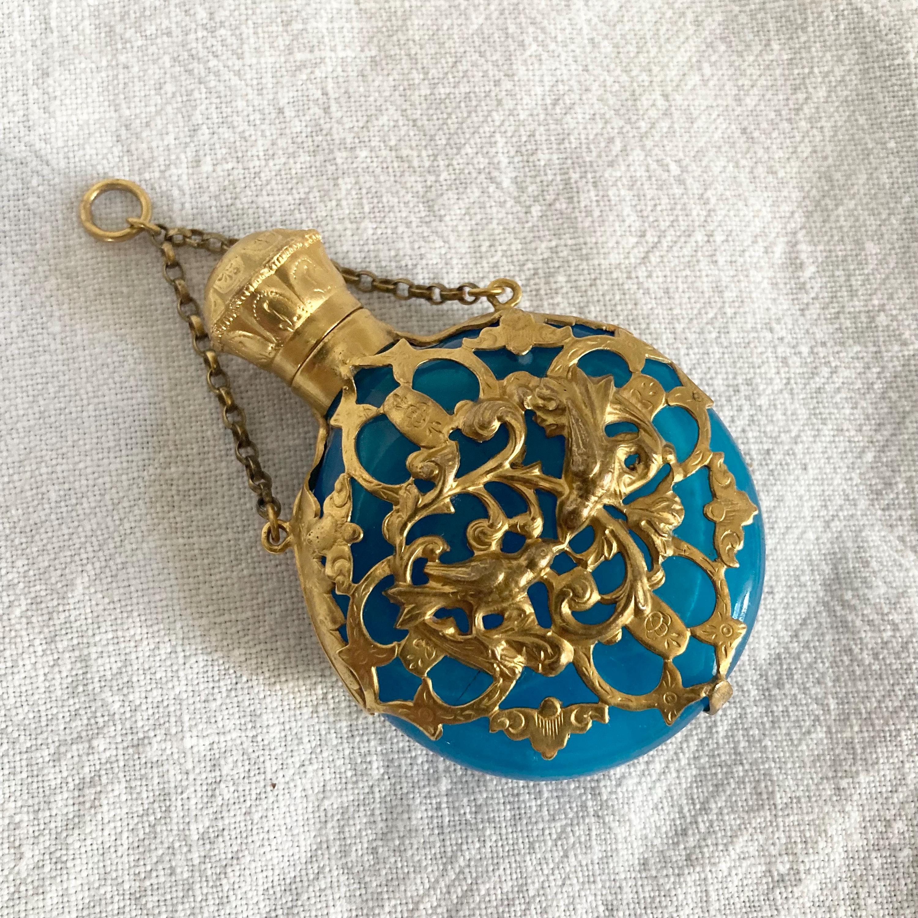 フランス1890s'ヴィクトリアイパーン グリーンオパールセント ヴァセリンSP Victorian Opaline Glass - Etsy