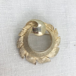 Ledo Signed pin:  Gold Swirl Vintage Costume Brooch, Polcini