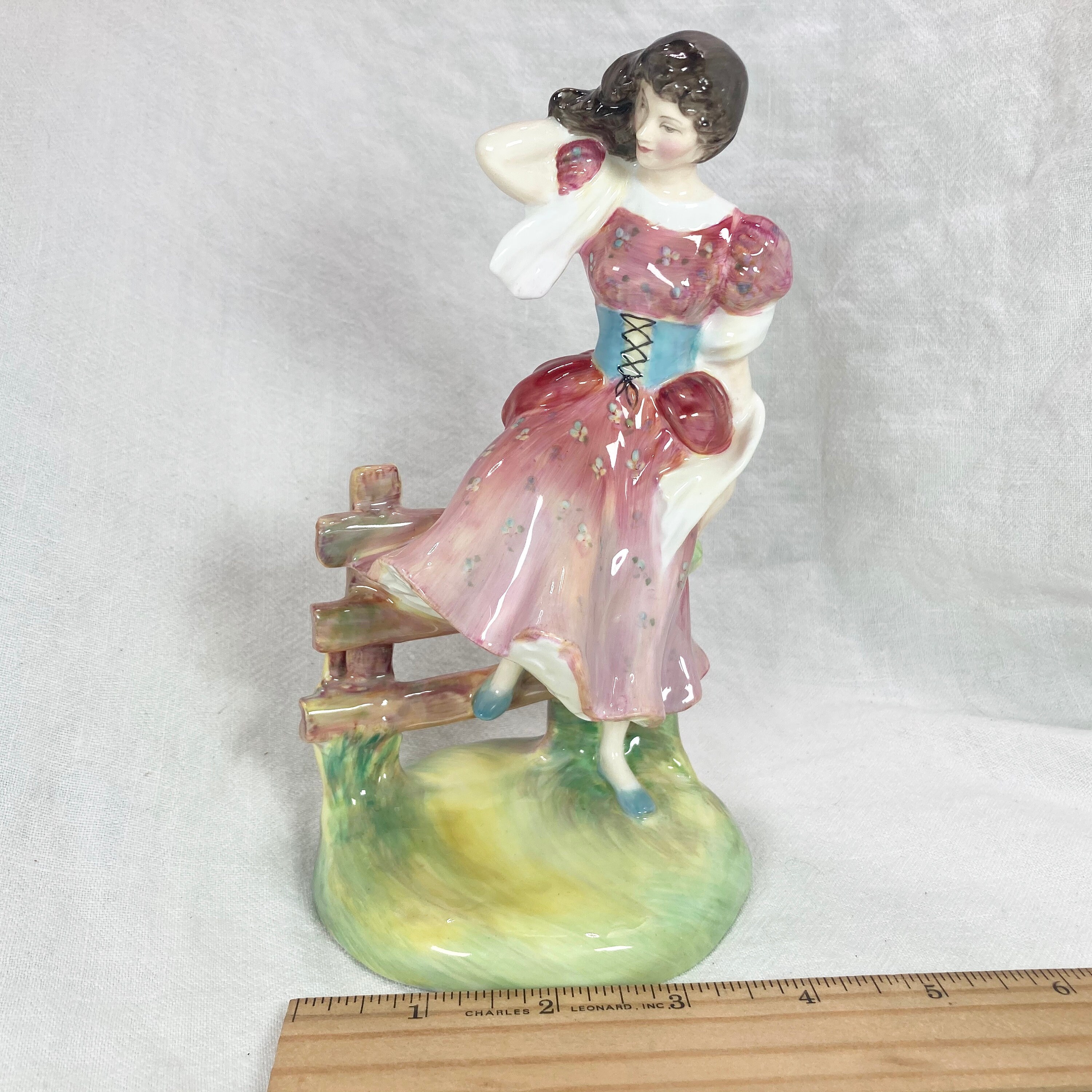 希少な1950年代のロイヤルドルトンサマーフィギュア HN2086 - Etsy 日本