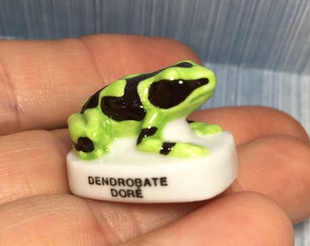 1 FROG TOAD Tree Frogs Toads Species Hand Painted Porcelain  - French Feve Feves Dollhouse Figurines Miniatures K59