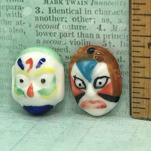 Vintage Japanese KABUKI Dance Theatre Chinese Opera Masks Tiny Mask Hand Painted - French Feve Feves Figurines Dollhouse Miniatures  W124