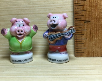 Madame & Monsieur PIG Serenade Pigs Piglet Couple Husband Wife Romance  Animal Love French Feve Feves Figurines Dollhouse Miniature Y41