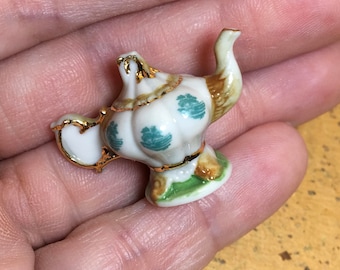 TEAPOT Passion for Tea China Elegant Tea Service Pottery Miniature - French Feve Feves Figurines Doll House Miniature G201