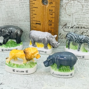 Tiny AFRICAN ANIMALS Elephant Lion Rhino Hippo Zebra Safari Zoo Animals Vintage French Feve Feves Figurines Miniatures V131