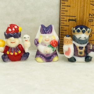 Zabawne postacie z kreskówek, król, królowa i błazen, dwór królewski, książę, księżniczka - francuskie miniatury Feve Feves Porcelain Dollhouse F177