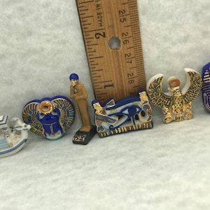 King Tut&#39;s Tomb EGYPTIAN TREASURES Ancient Egypt Art Ankh Mask Scarab Horus Eye Tut - French Feve Feves Porcelain Figurines Miniatures D50