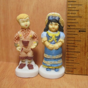Victorian Boy & Girl Children Miniature French Feve Feves Porcelain Figurines King Cake Baby Dollhouse Charm Mini Prizes D20