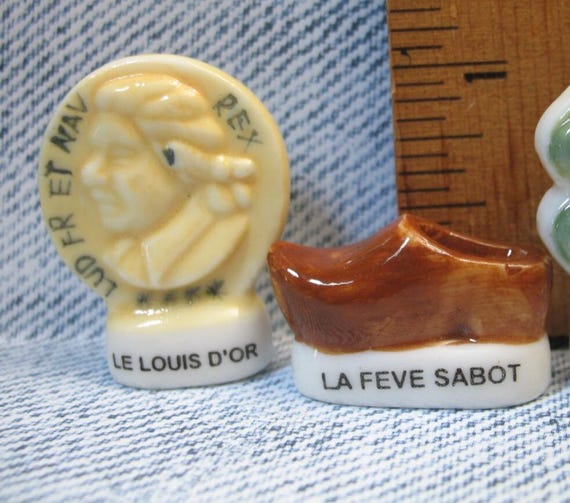 Traditional Shoe, Coin & Four Leaf Clover Shamrock Clog Wooden Money Gold Piece  - French Feve Feves Good Luck Charms Miniatures Q40