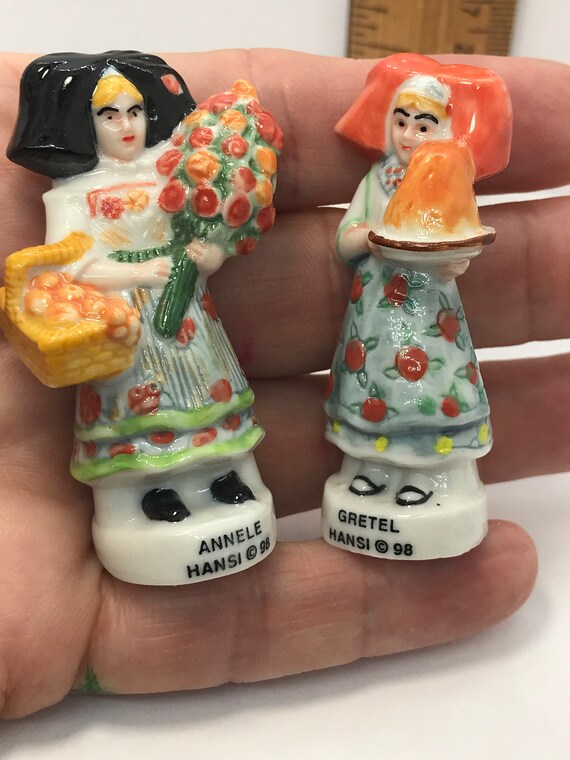 Série complète de 15 fèves Costumes et traditions d/'Alsace