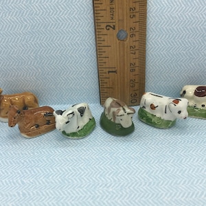 Tiny COW Calf Cows Cattle Perfect for a Nativity Vintage Animal Animals Farm French Feve Feves Porcelain Figurines Dollhouse Miniatures W25