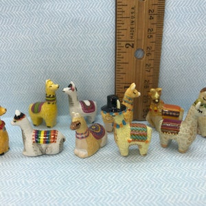 Adorable LLAMAS Llama Alpaca Alpacas Miniature Mini Tiny figurine Peruvian Animals - French Feve Feves Figurines Dollhouse Miniatures N36