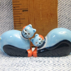 CAT PAIR Duo Mid Century Modern Art Deco Miniature Cats Kitens kitty - French Feve Feves Figurines A85