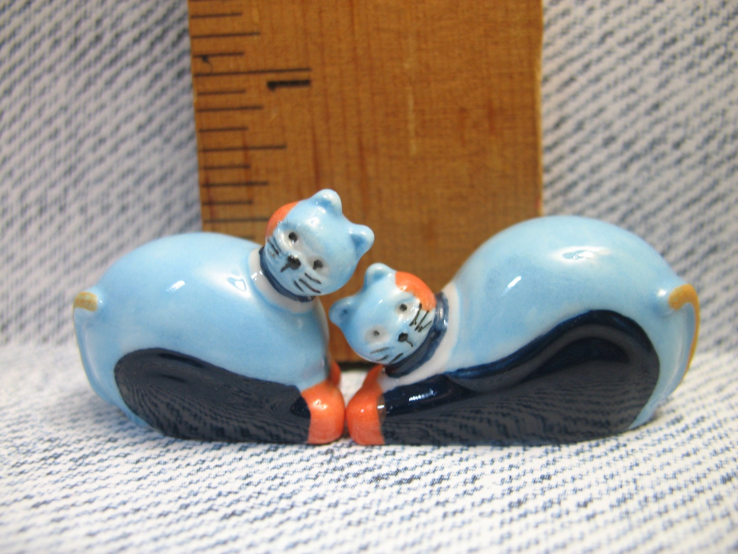 CAT PAIR Duo Mid Century Modern Art Deco Miniature Cats Kitens kitty - French Feve Feves Figurines A85