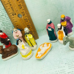 Primitive 10 pc Nativity Set Mary Joseph Jesus Shepherd Hand Painted Creche Porcelain Miniature French Feve Feves Dollhouse Miniatures NV60