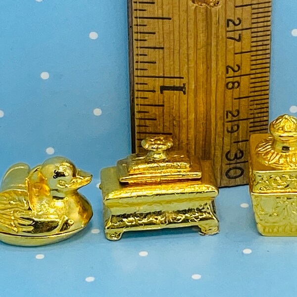 Tiny TRINKET BOXES Golden Metal 2 pc Jewelry Box Duck Square Vintage - French Feve Feves Figurine DollHouse Miniature O42