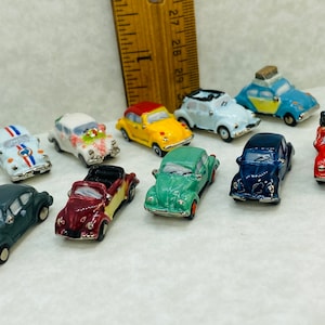 Tiny  VW Cars 2CV Bugs Mini AUTOMOBILES Car Auto Retro Sports  - French Feve Feves Figurines Dollhouse Dollhouse Miniatures U4