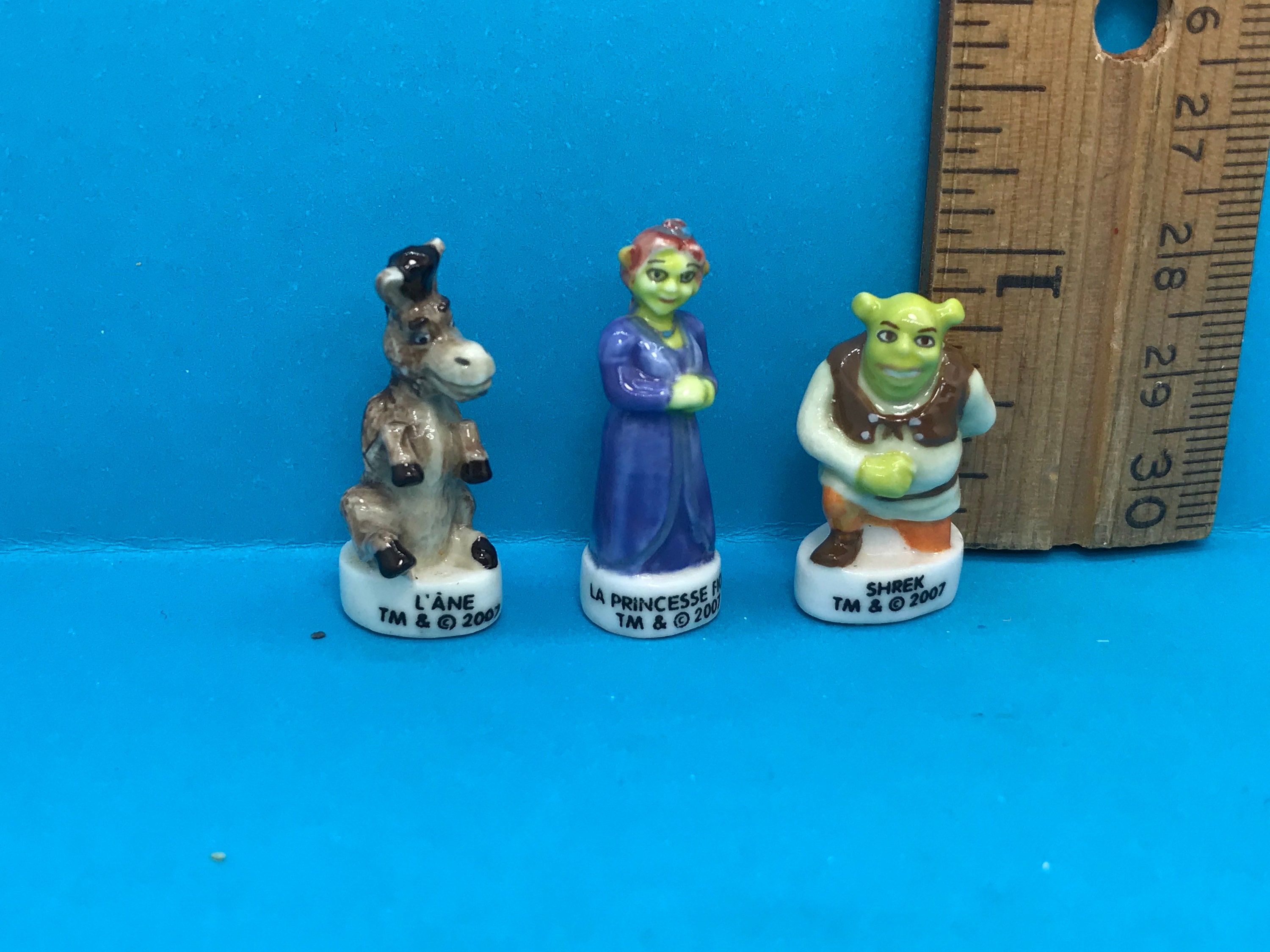 Disney's SHREK III Set of 8 Miniature French Feve Feves Donkey Fiona Puss  Babies Porcelain Figurines Dollhouse Charm Mini Figures P56 -  Israel