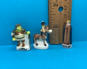 Disney's SHREK III Set of 8 Miniature French Feve Feves Donkey Fiona Puss  Babies Porcelain Figurines Dollhouse Charm Mini Figures P56 -  Israel