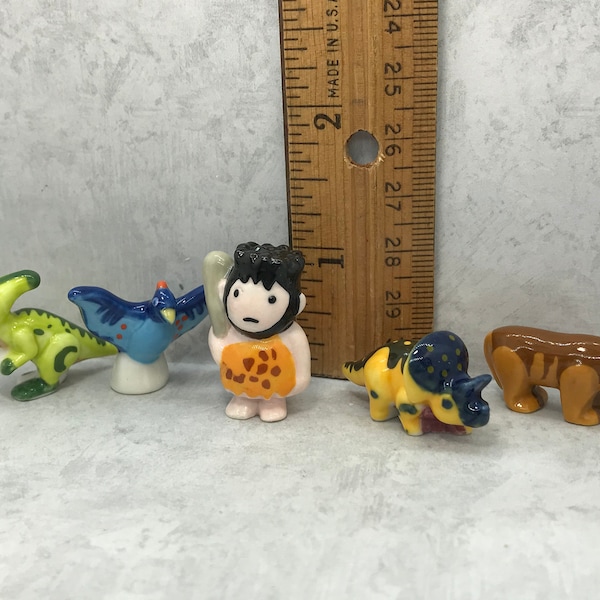 Tiny COLORFUL DINOSAURS Cartoon Friendly Sabertooth Caveman Triceratops - French Feve Feves Figurines Porcelain Dollhouse Miniature NN8