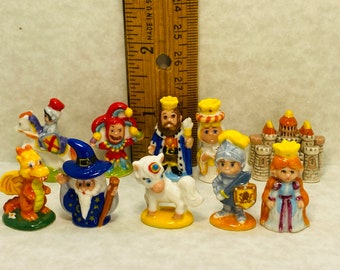 Fairy Tale PRINCESS & KNIGHT Magical Mythical Wizard Unicorn Dragon King Queen Jester French Feve Feves Dollhouse Miniatures QQ1