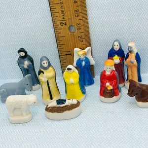 Primitive 11 pc Nativity Set Mary Joseph Jesus Shepherd Hand Painted Creche Porcelain Miniature - French Feve Feves Dollhouse Miniatures BB1