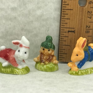 BEATRIX POTTER - Królik Piotruś, Lily Bobtail i Królik Benjamin 3 szt. - Francuska porcelana Feve Feves Miniaturowe figurki do domków dla lalek T110