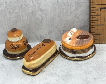 エクレアのフェーブ④ フランス製陶器雑貨ミニチュアスイーツフェーヴ