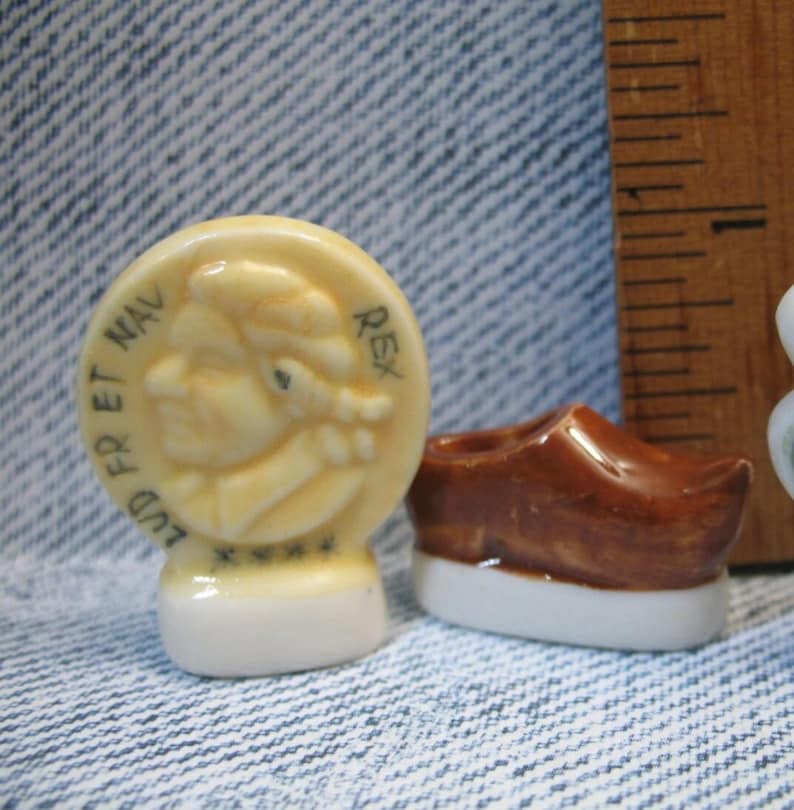 Traditional Shoe, Coin & Four Leaf Clover Shamrock Clog Wooden Money Gold Piece - French Feve Feves Good Luck Charms Miniatures Q40 image 2
