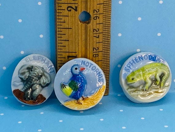 ENDANGERED ANIMALS Wildlife Vintage Wall Plaques Cabochans 10pcs