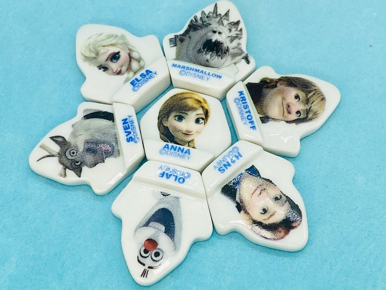 Zestaw puzzli FROZEN Snowflake Elsa, Anna i Olaf 7 elementów Disney - French Feve Feves Figurines Dollhouse Miniatures Z114 zdjęcie 3