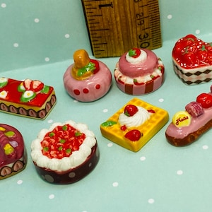 CIASTA Truskawkowe Deser Ciasto Ciasto Tarta Walentynkowy ekler Piekarnia Wypieki - Francuskie Feve Feves Miniatury Domków dla Lalek CC121