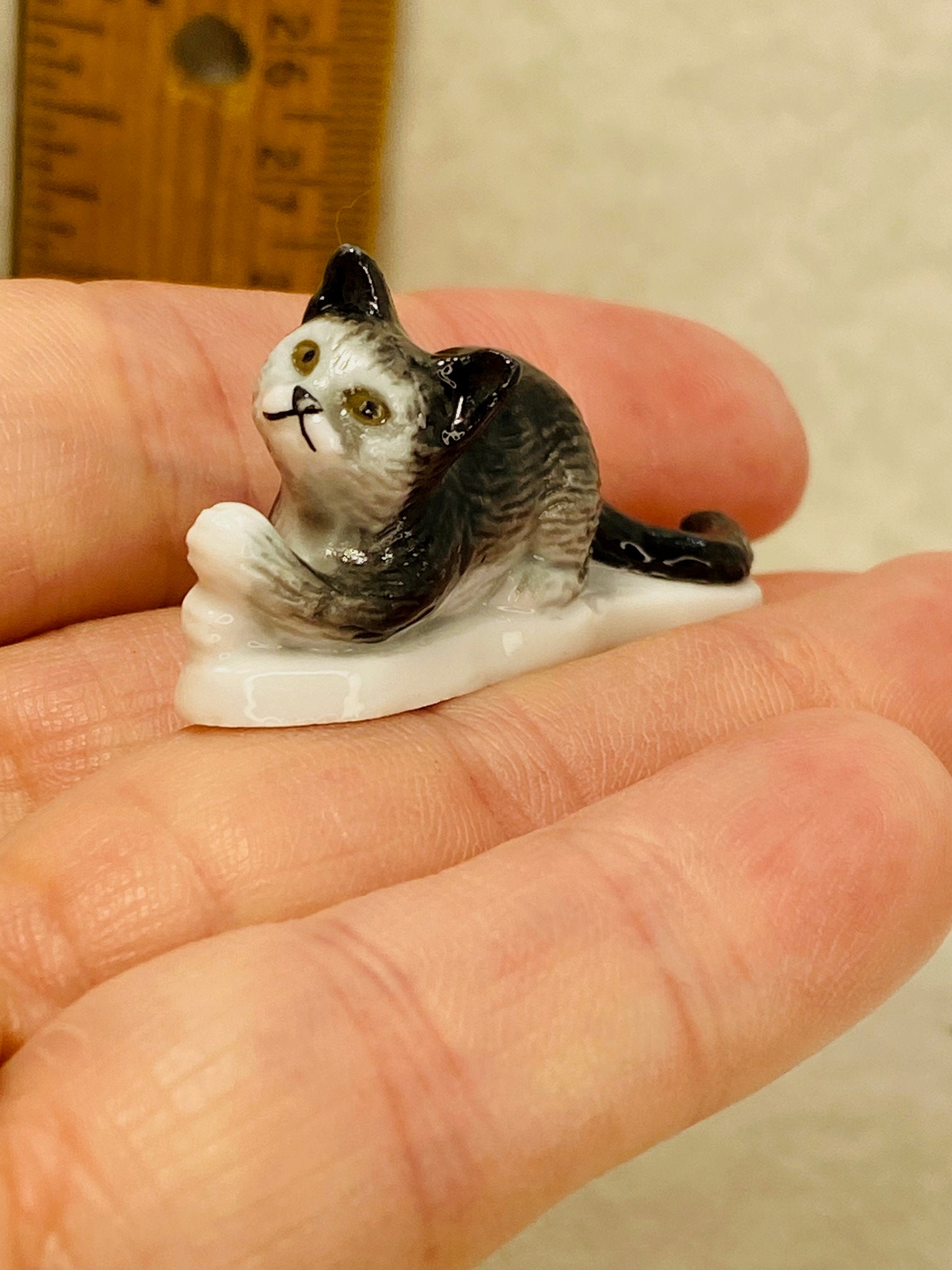Figurines En Porcelaine - Paire De Chats Angoras Gris Miniatures
