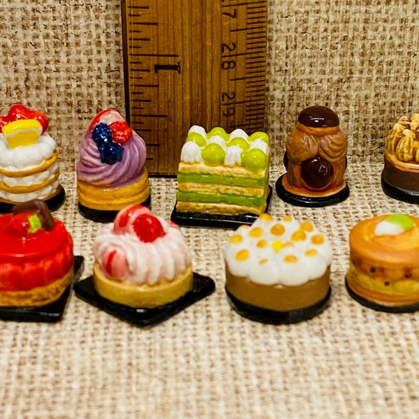 Tiny Fancy Pastries Layer Cakes Desserts Entremets Tarts Meringues Chou Puffs Food French Feve Feves Figurines Dollhouse Miniatures W32