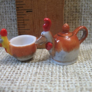 CHICKEN Animal Rooster Cup & Teapot Set Hen Chick French Feve Feves Figurines Miniature C45 image 1