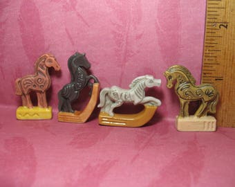 Modern Horse Sculptures Statues Retro Mid Century Horses -  French Feve Feves Porcelain Figurines Dollhouse Miniatures Mini KK60