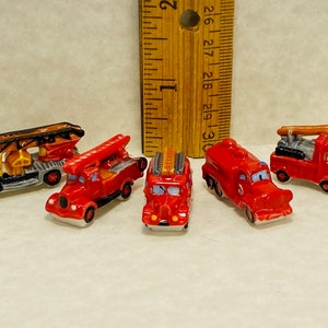 Tiny FIRE TRUCKS Pumper Ladder Engine Tanker Hose Cars Vintage Style - French Feve Feves Porcelain Figurines Dollhouse Miniatures  Z61