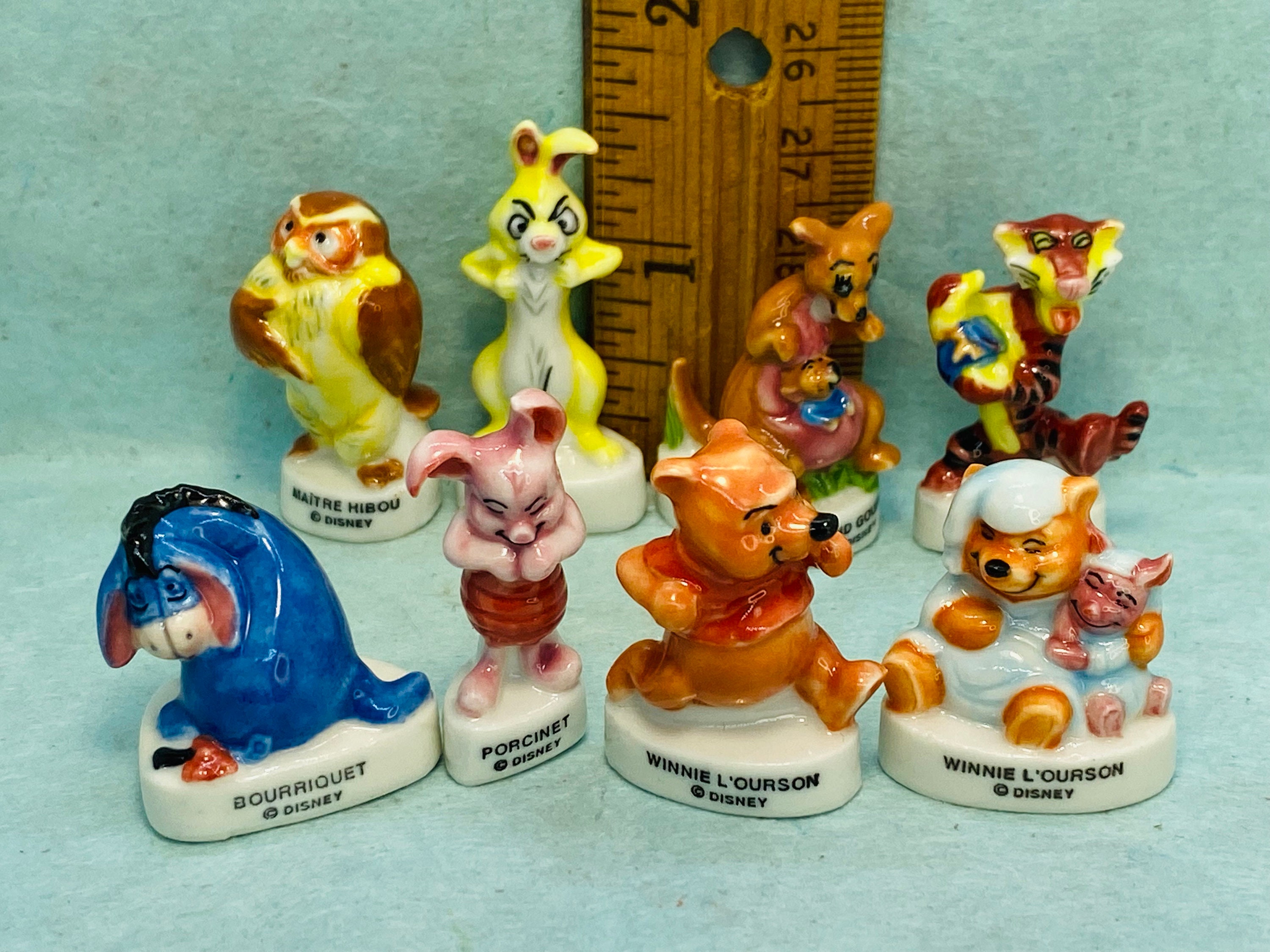 Cadre collector de 12 fèves Disney en porcelaine